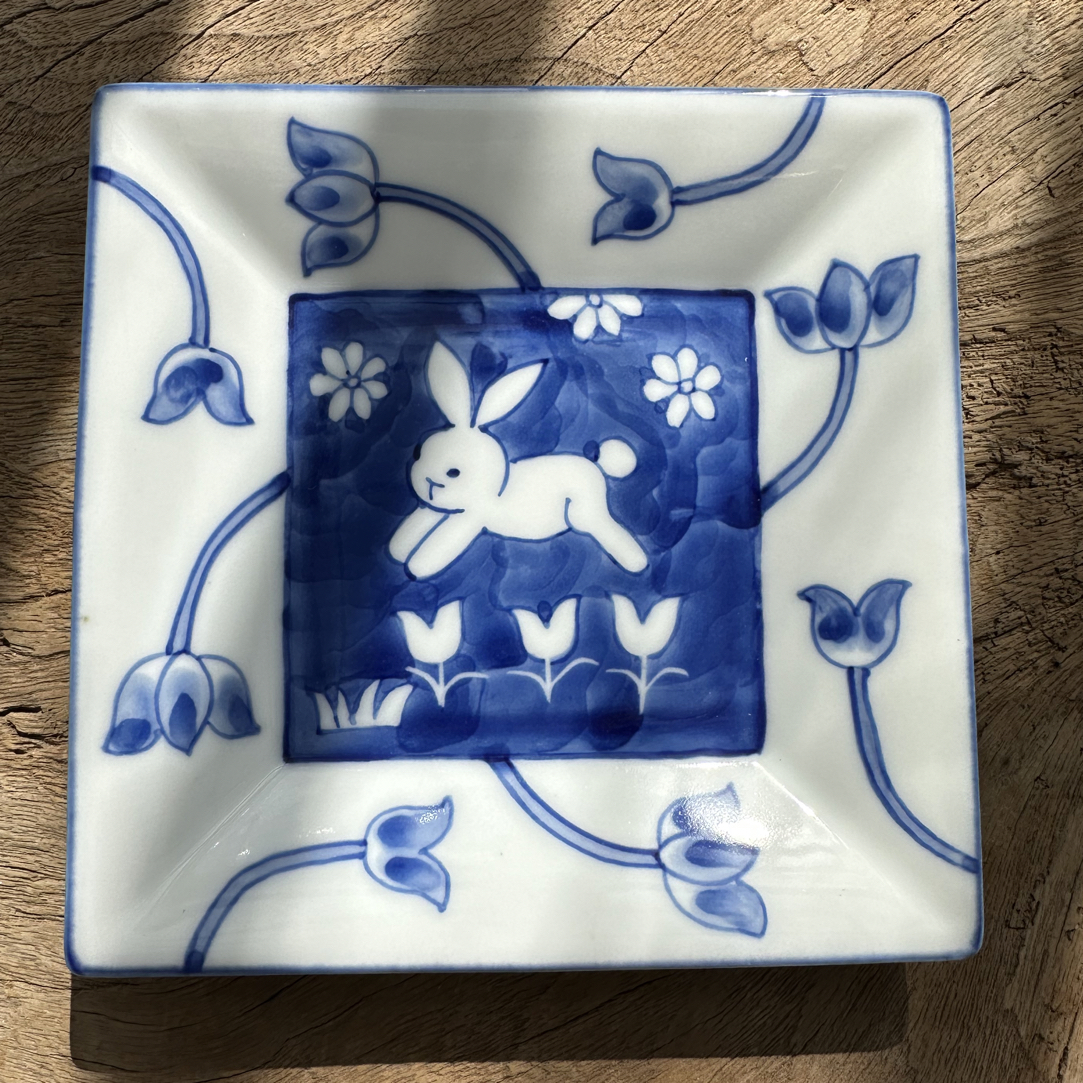 【若玉古美】兔子方盘手工手绘釉下彩高温瓷