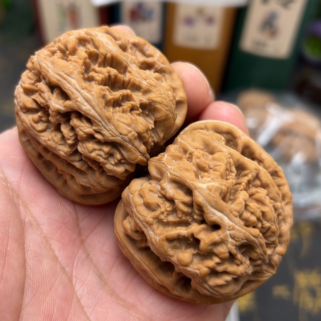 文玩核桃把件47平谷大粗筋60克单只克重一样