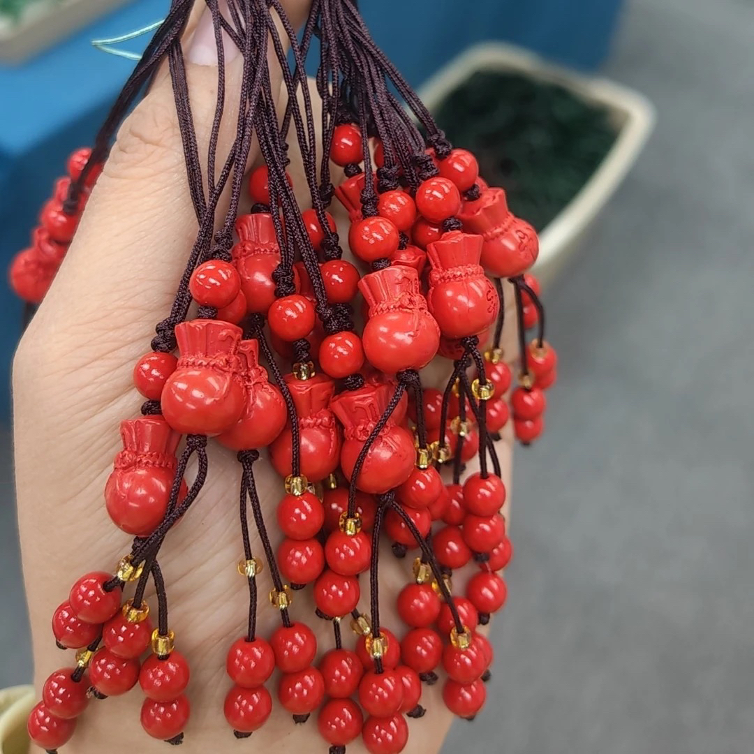 含辰砂工艺品朱砂红砂手机挂包挂发一个