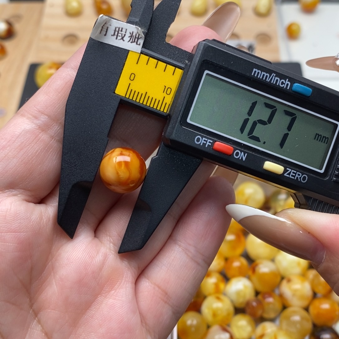 琥珀未镶嵌珠宝奇石蜜蜡1338