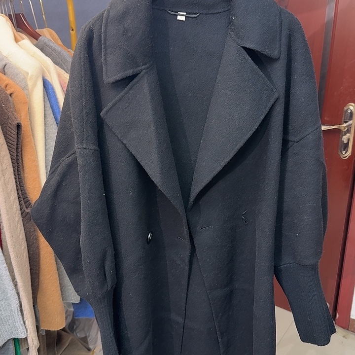 微瑕疵黑色纯羊毛短款L尺码