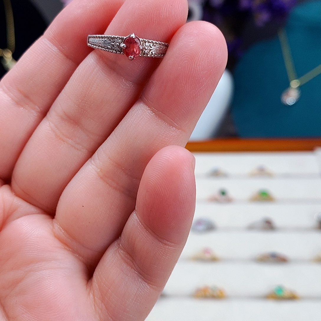 蓝宝石戒指银S925镶嵌