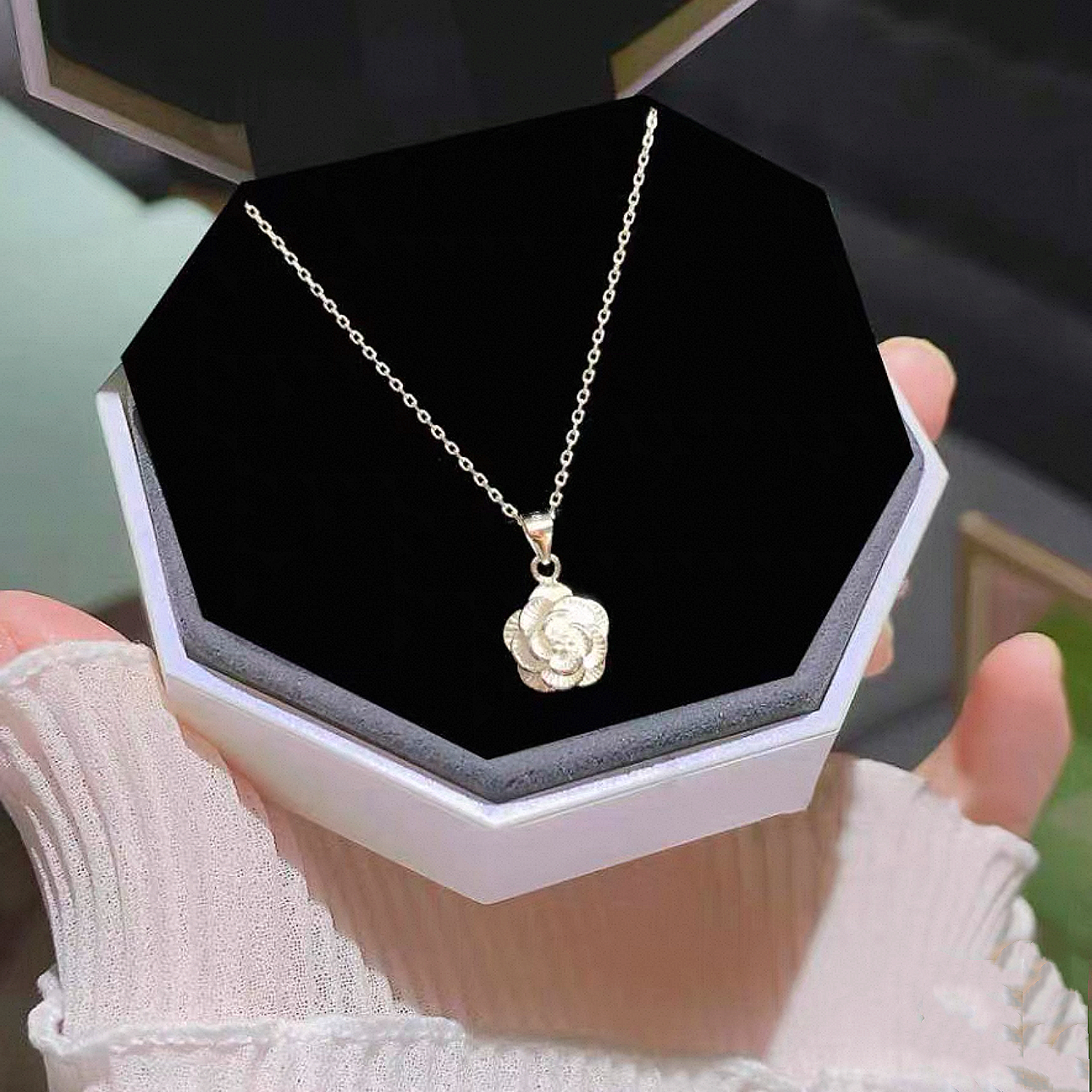 通体999款  温柔立体山茶花吊坠项链K355