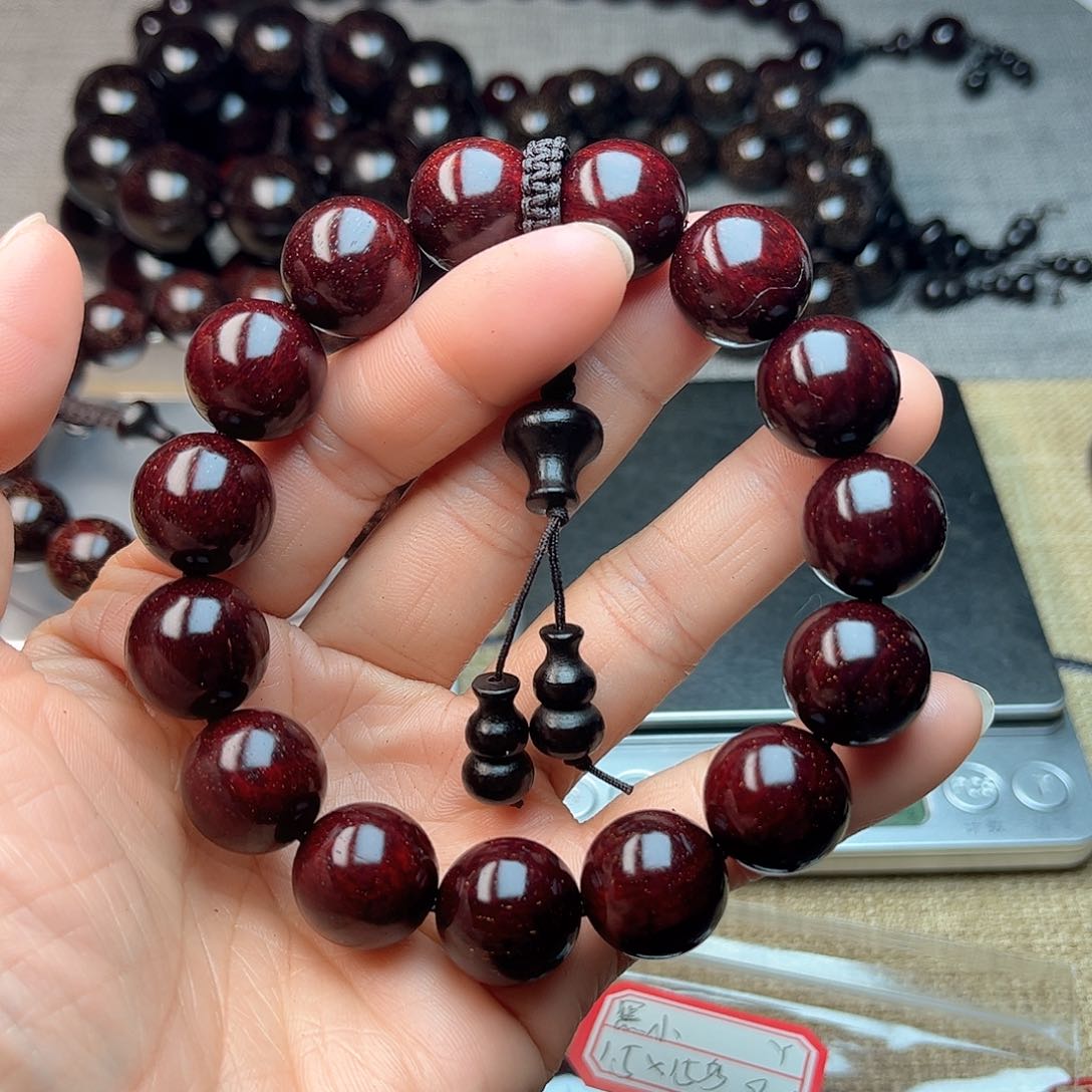 檀香紫檀（小叶紫檀）1.5 15颗