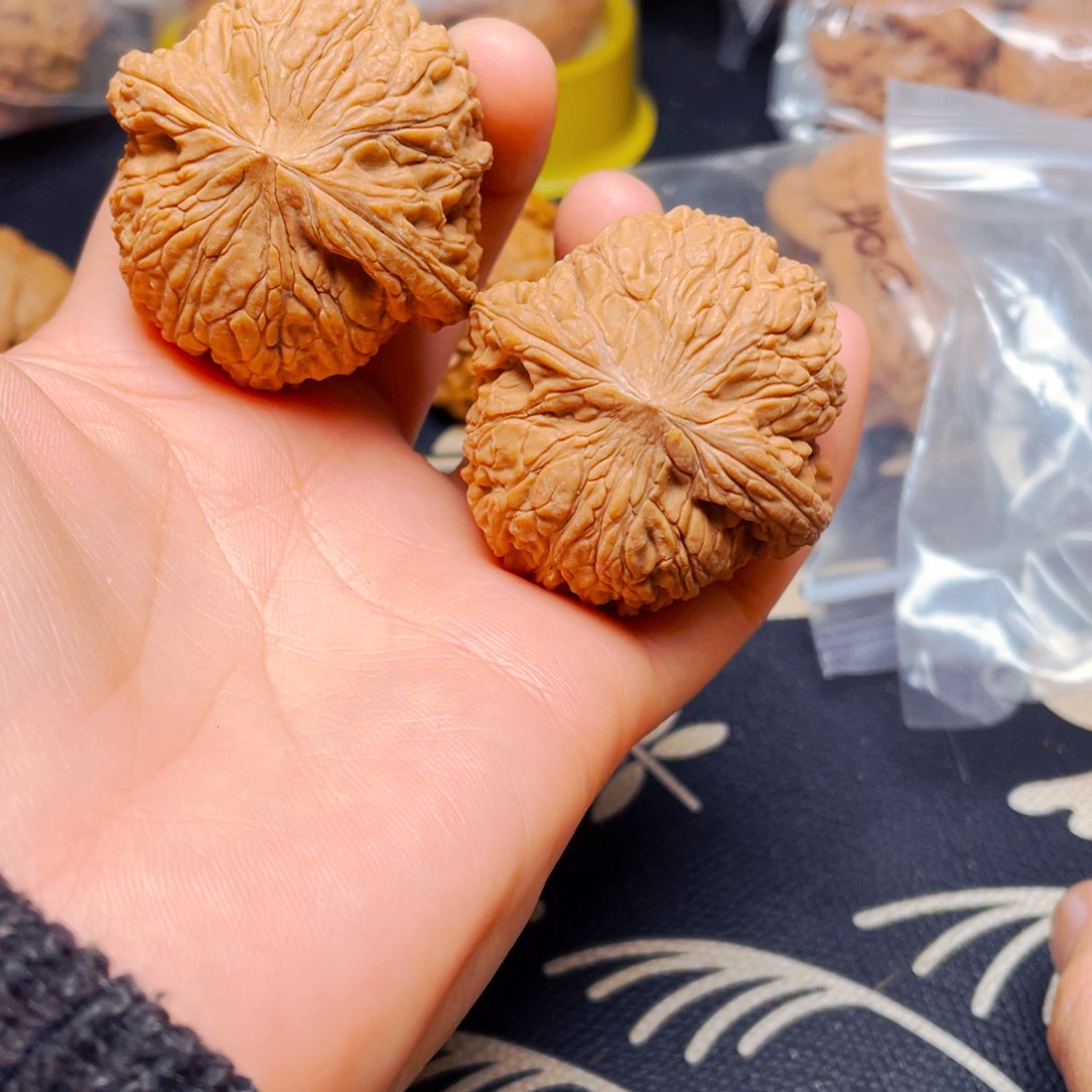 吊坠文玩核桃泥鳅背