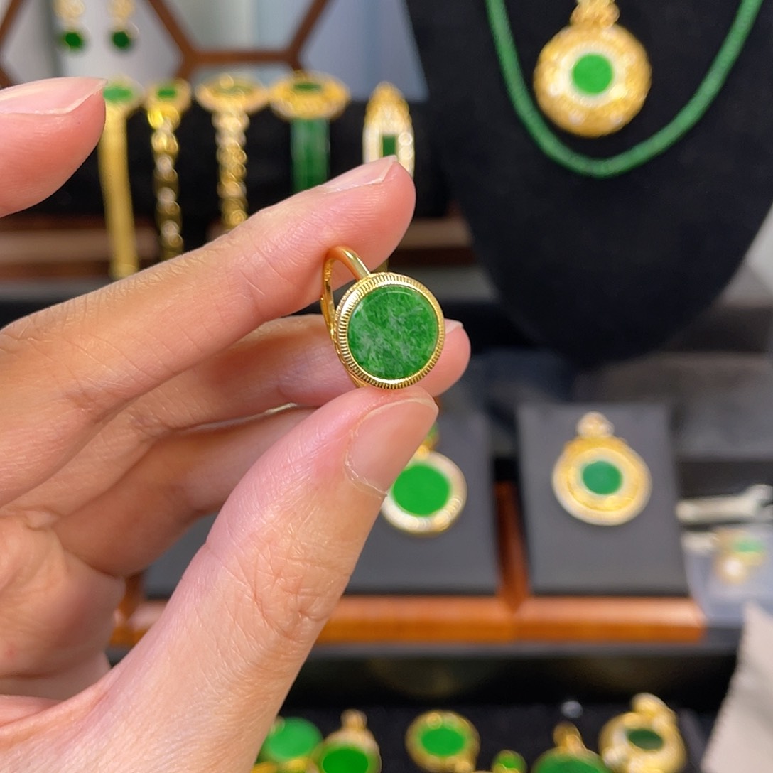 翡翠戒指银S925镀金镶嵌