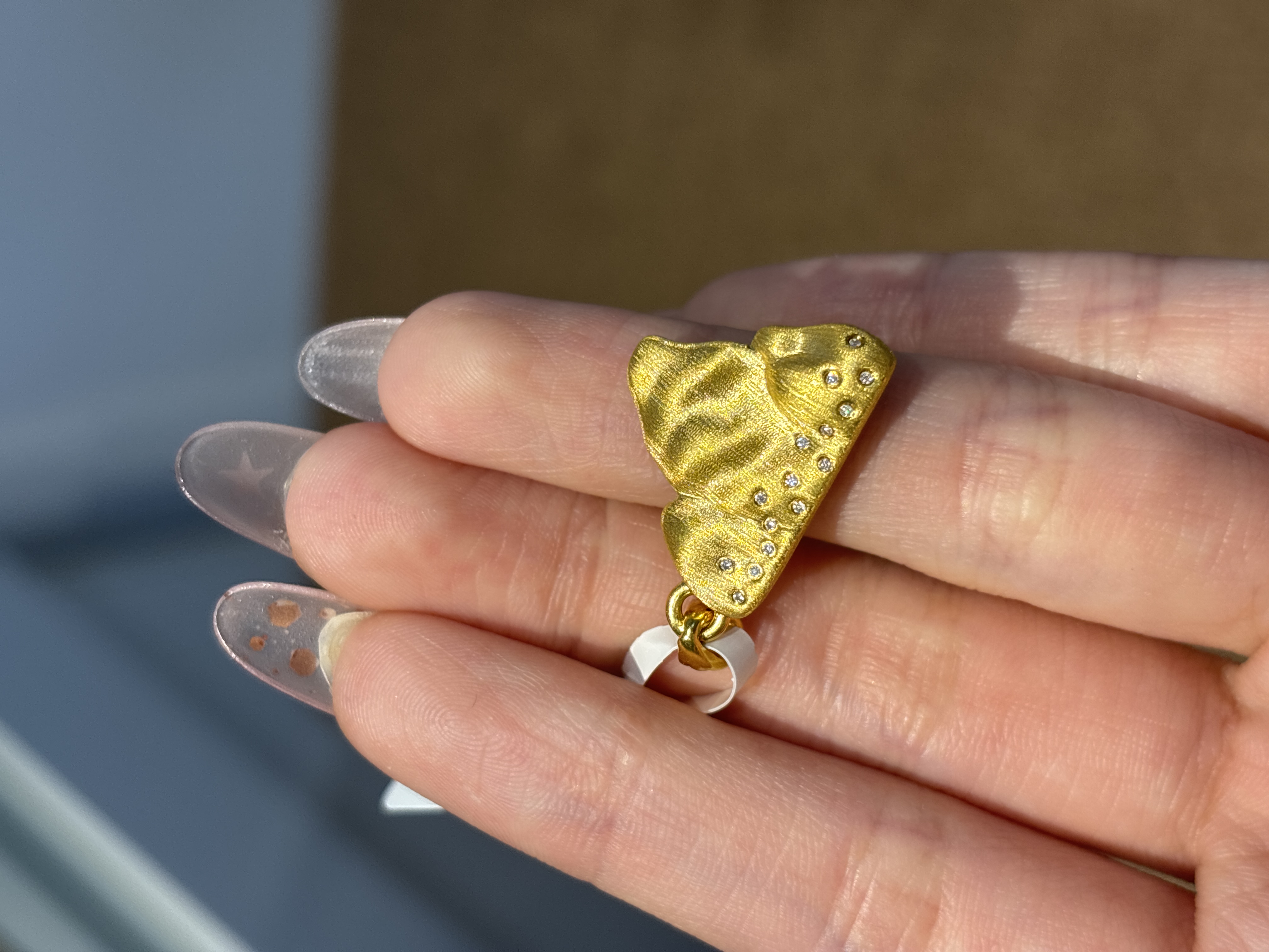 丝绒感金靠山足金999吊坠