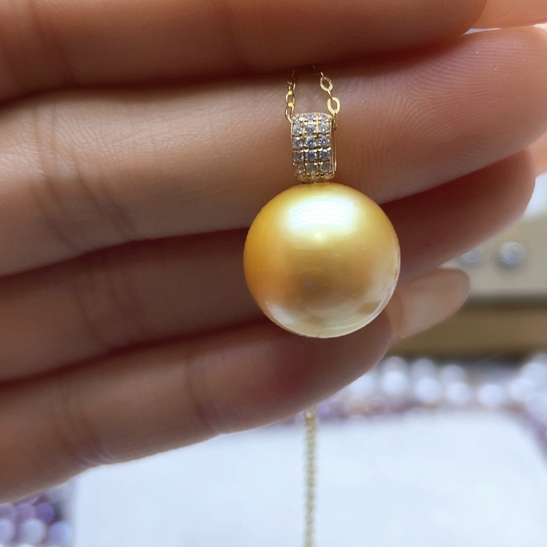 海水珍珠颈饰18K金镶嵌