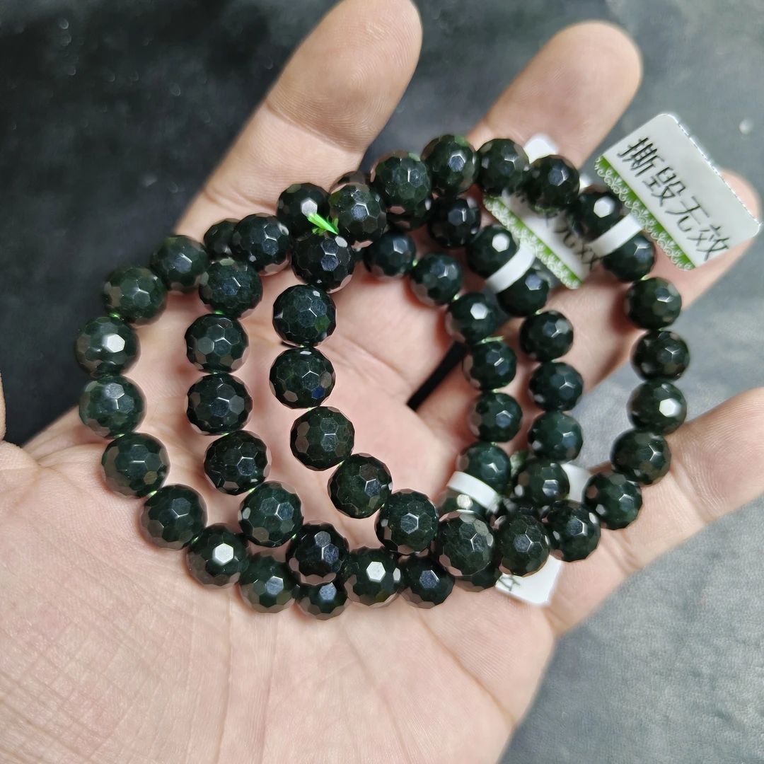 天然和田玉六边形魔方手串卡10左右（多样性发货）拍一发一