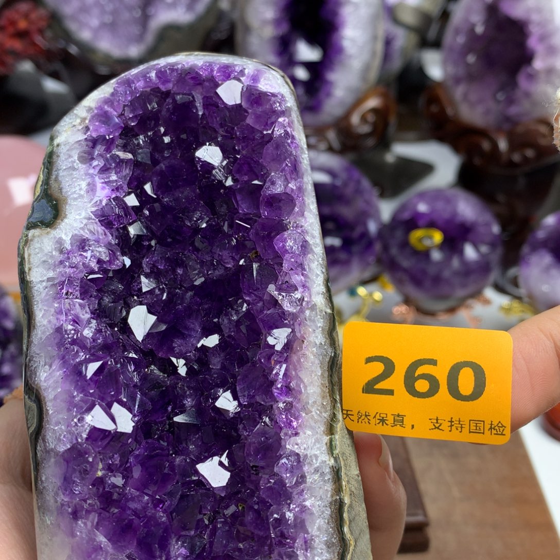 紫晶未镶嵌摆件紫晶