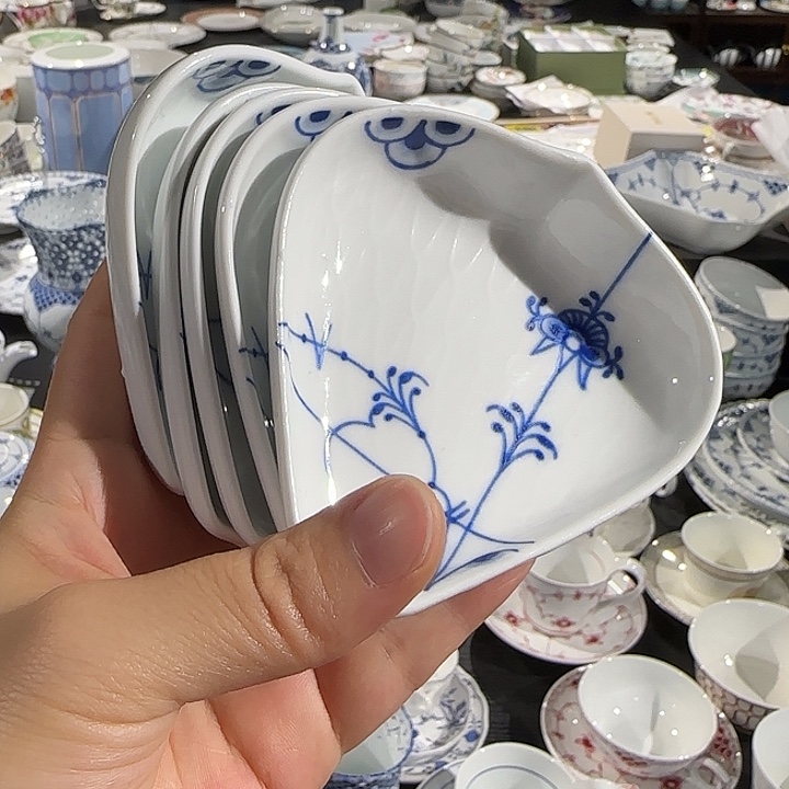 五个碟子五个碟子