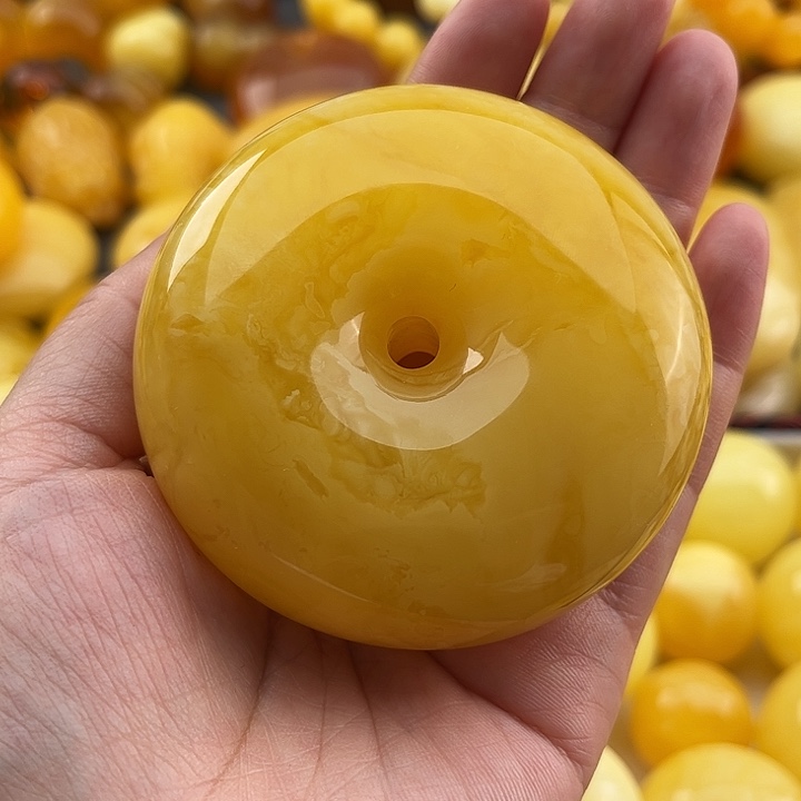 琥珀裸石未镶嵌琥珀