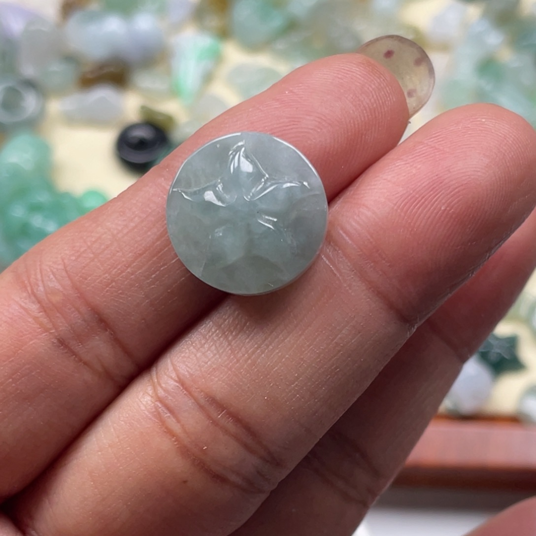 翡翠颈饰未镶嵌66666666