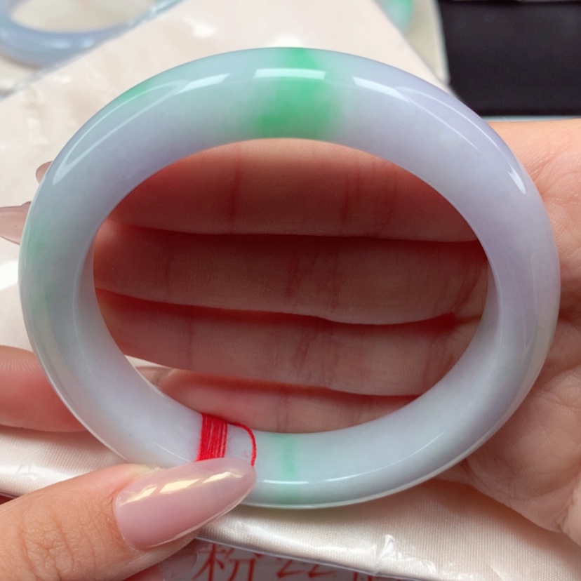 【闪购商品】翡翠手镯（圆镯）未镶嵌61圈