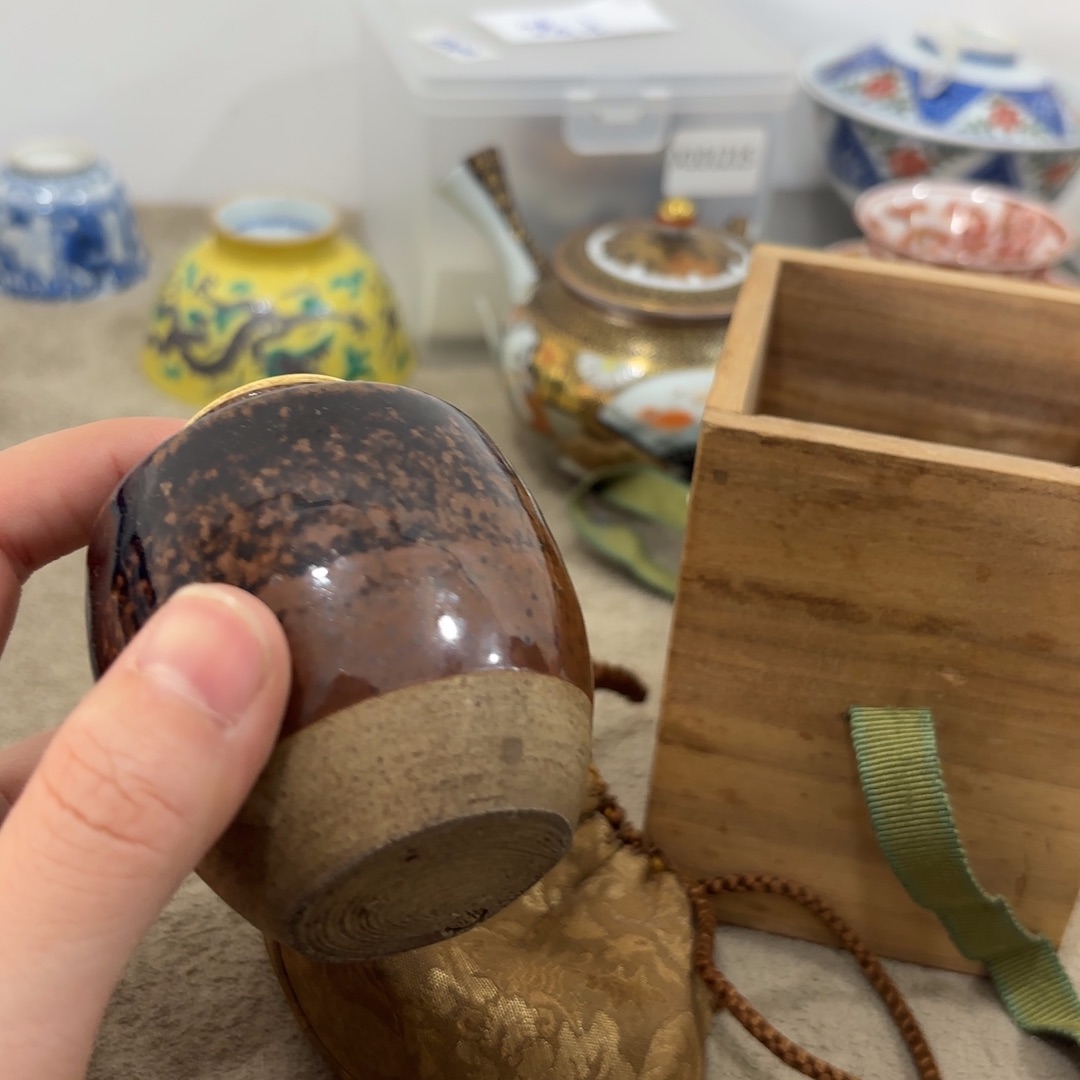 瓷片非常好看漂亮的物品 