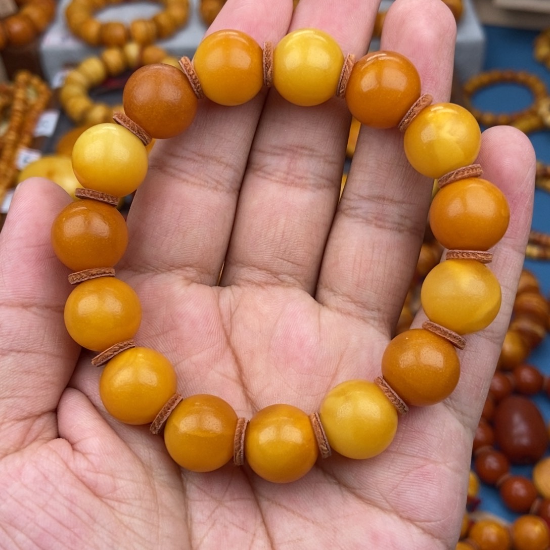 未镶嵌琥珀珠宝奇石