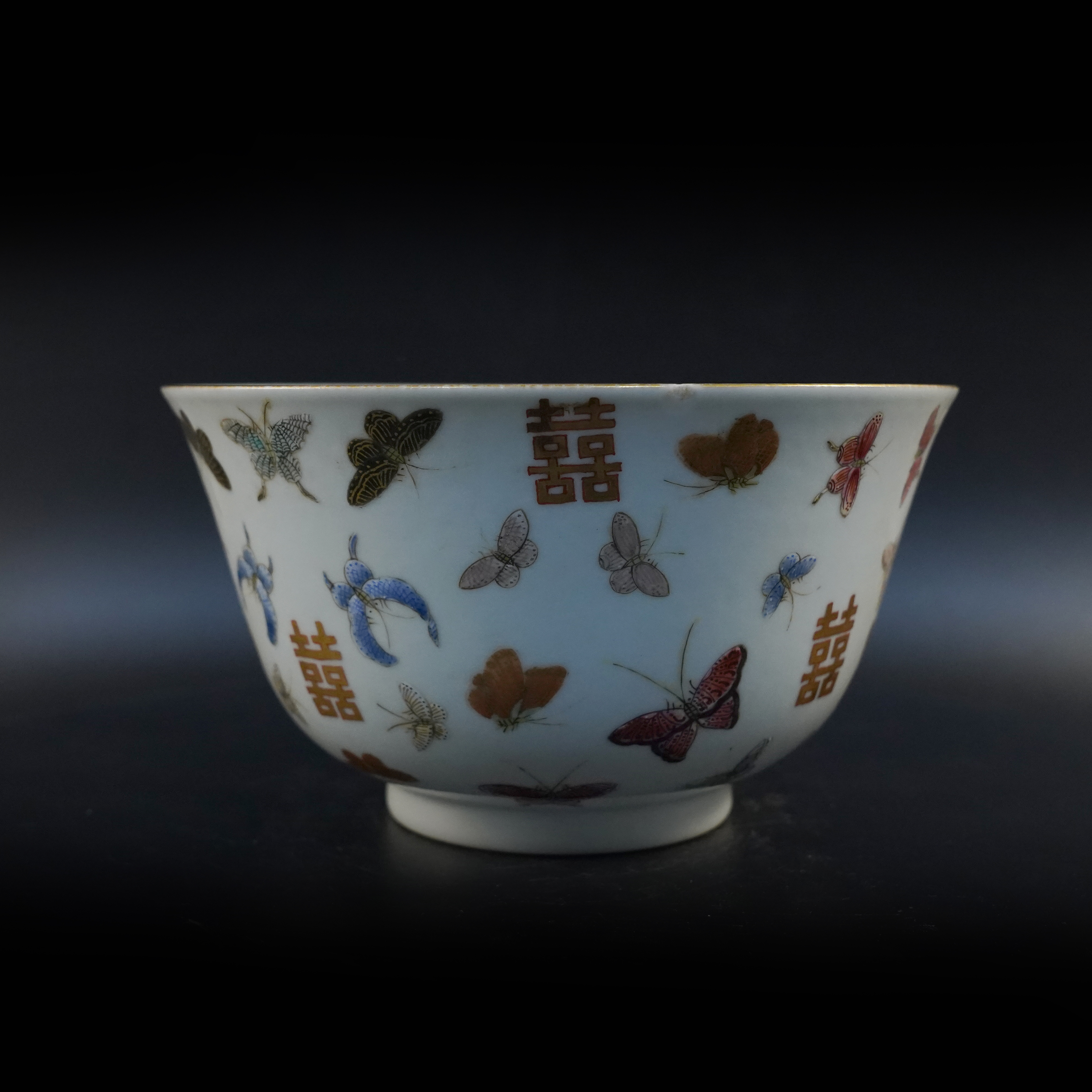 (AC7)R111414同治年制款粉彩百蝶纹官窑碗(残官)