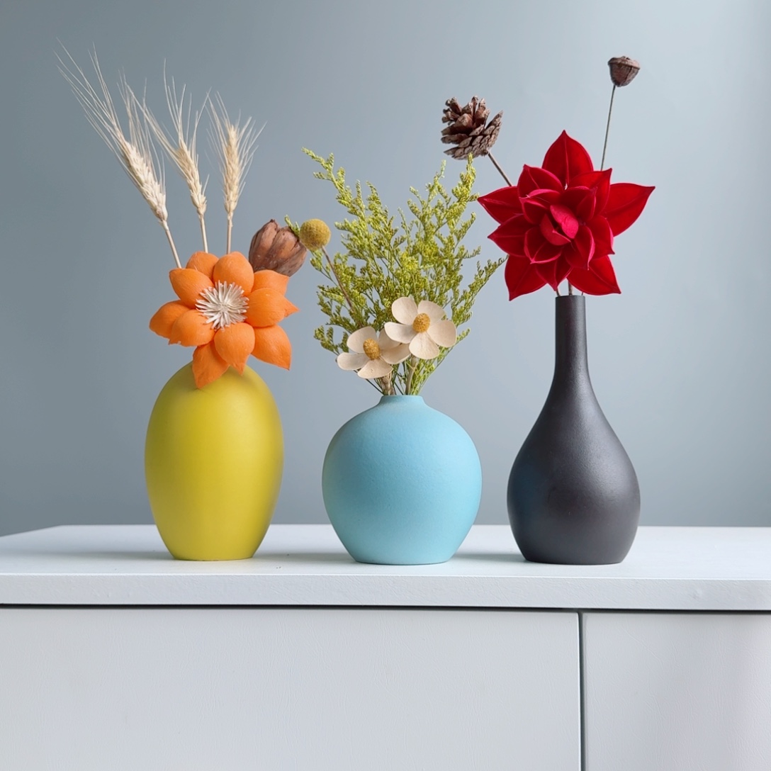 瓷片陶瓷小花瓶含花总高约20-30cm