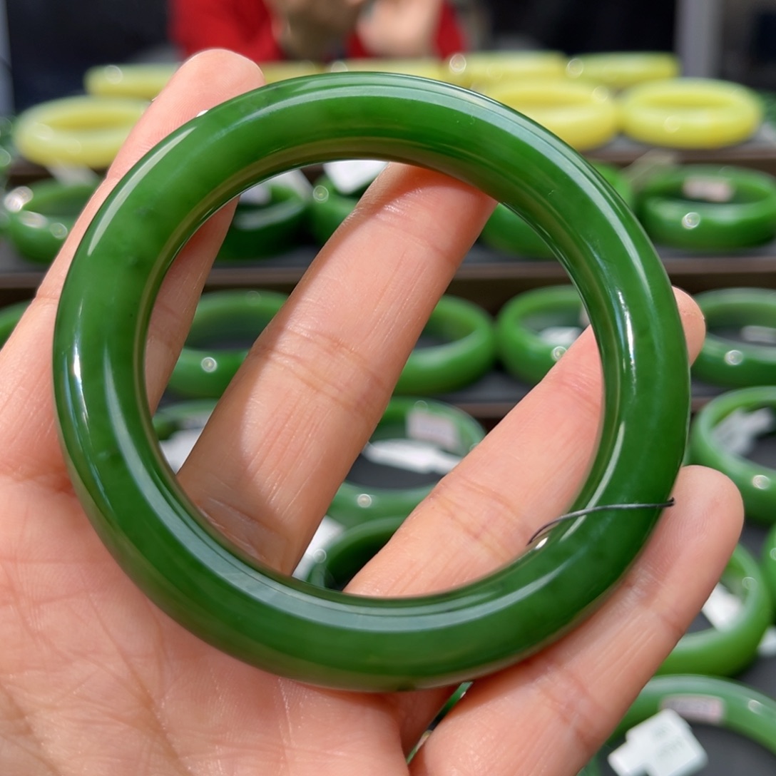 和田玉（碧玉）手镯未镶嵌