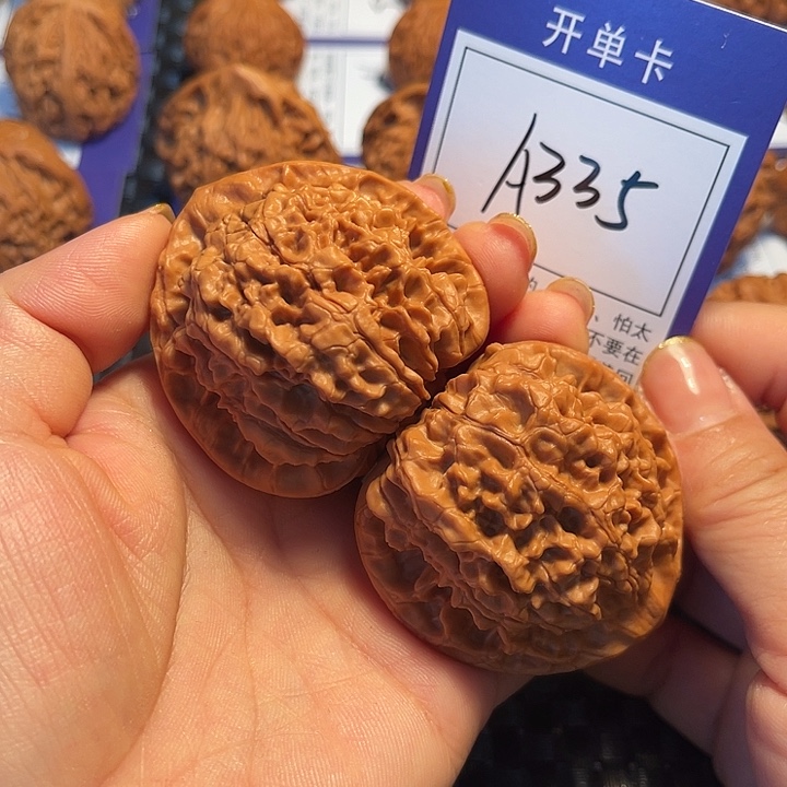 桃核把件50官帽A335