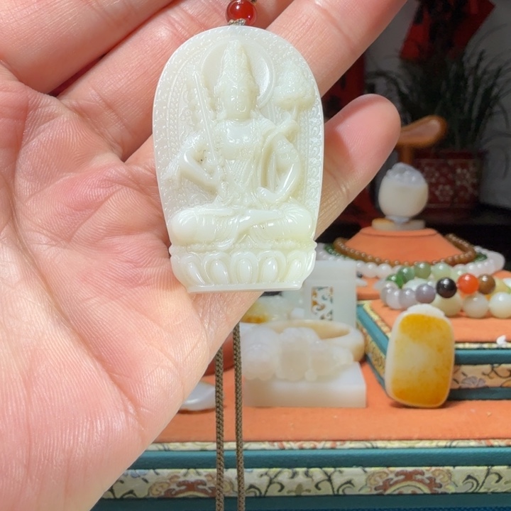 和田玉颈饰未镶嵌