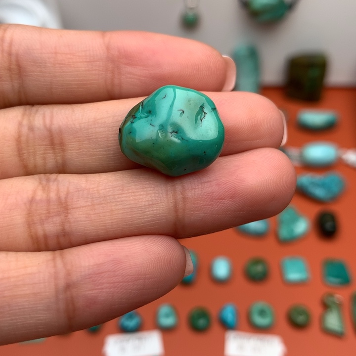 未镶嵌绿松石珠宝奇石