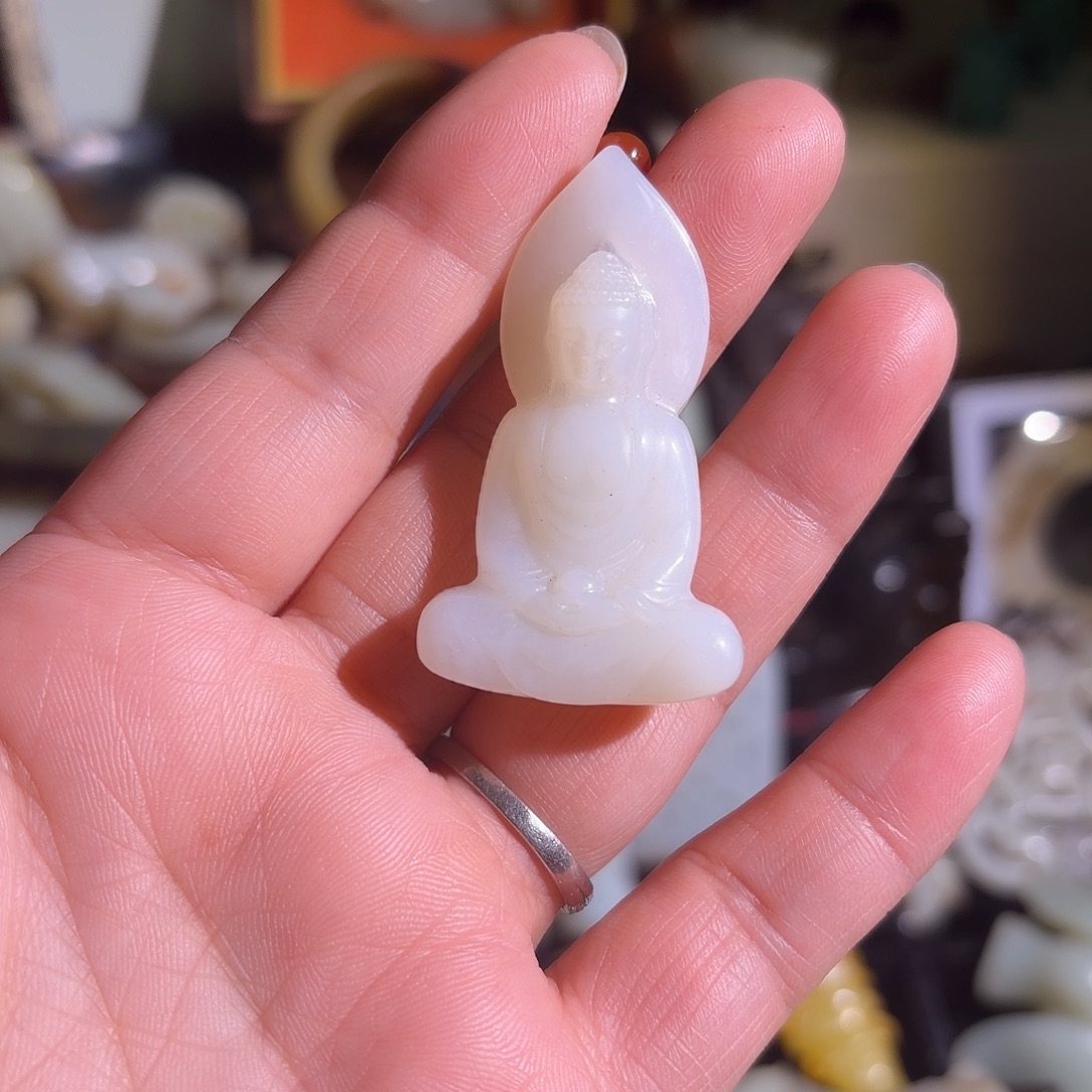 郭***壁和田玉（糖玉）未镶嵌挂件