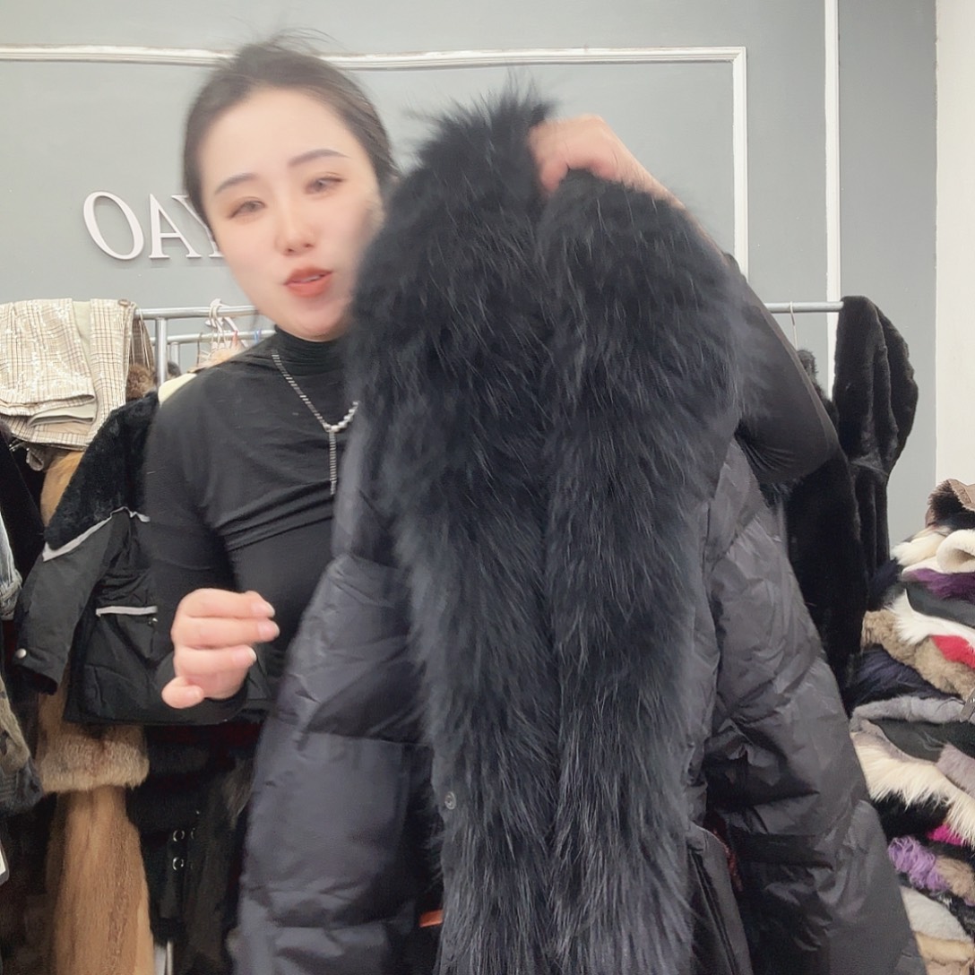 姚小妖家高端皮草