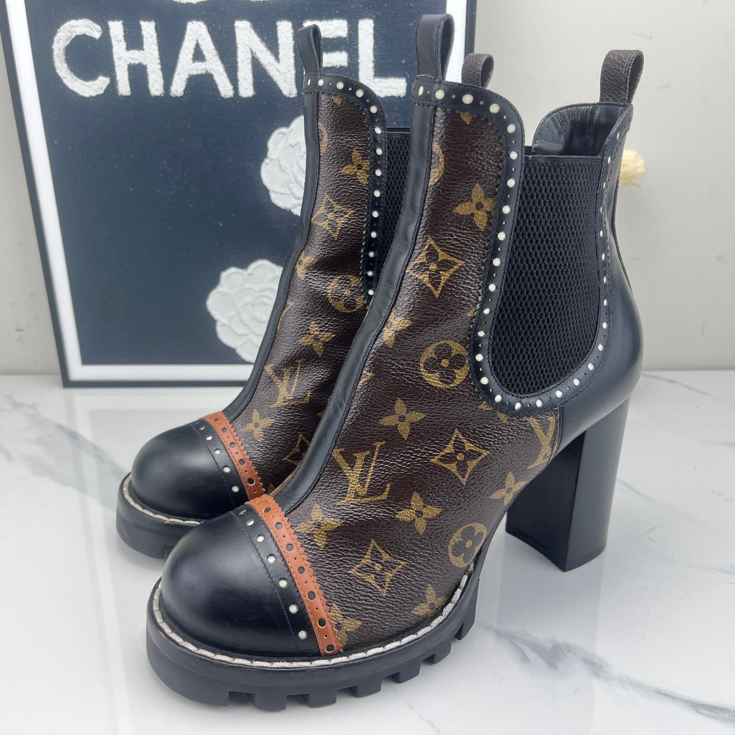 95新 LouisVuitton/路易威登 老花靴子 38.5码/jm01752