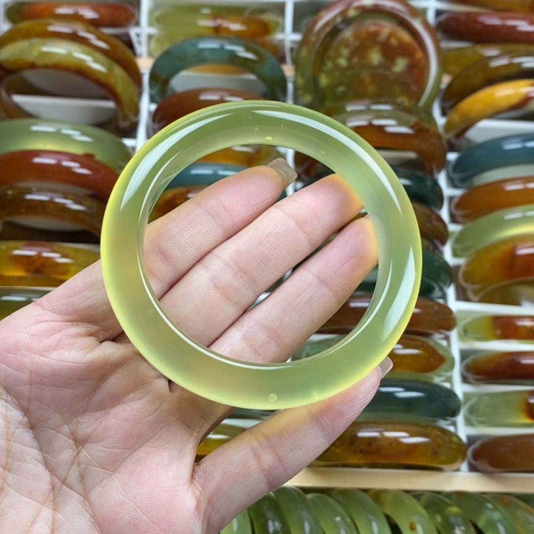 未镶嵌蛇纹石玉手镯59