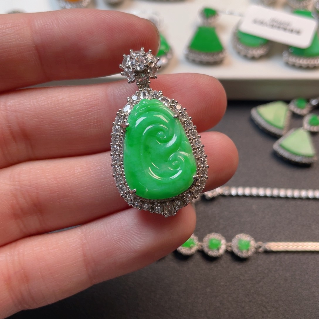 翡翠吊坠(不含链)银S925镶嵌