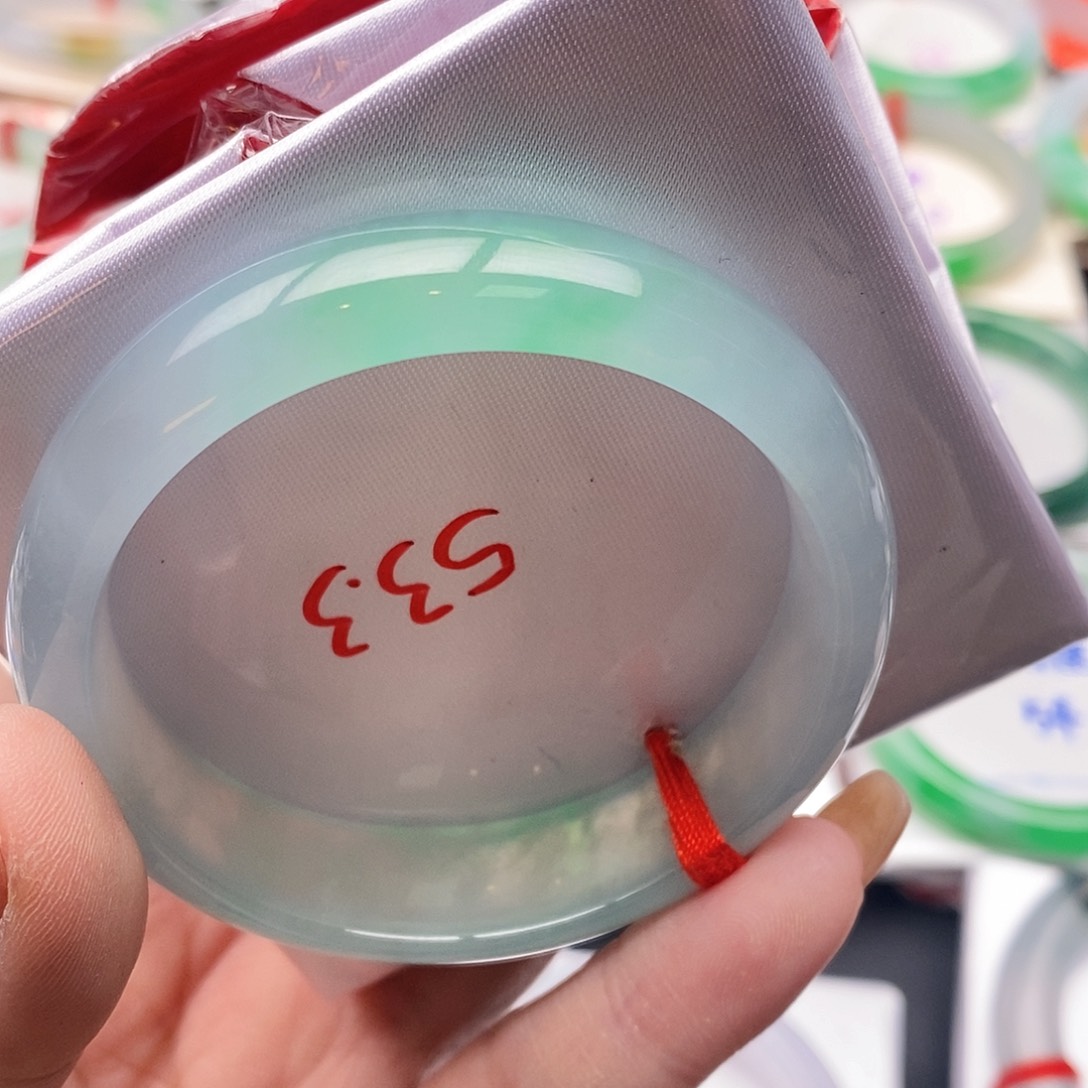 翡翠未镶嵌手镯53