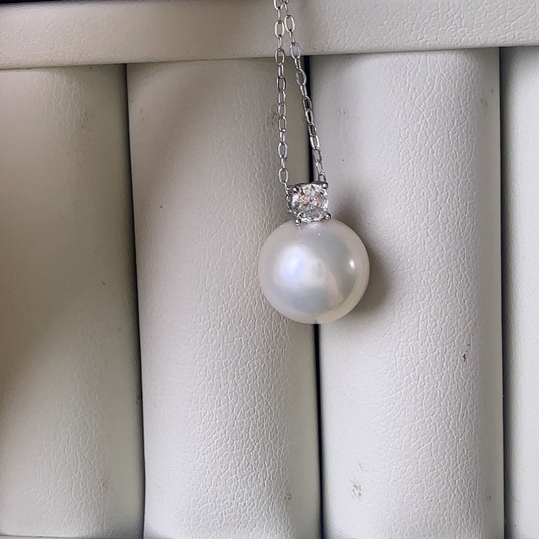 银S925镶嵌颈饰淡水珍珠11～12戴妃吊坠