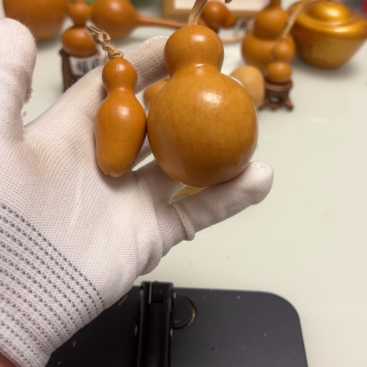 青***呱天然手捻老皮葫芦