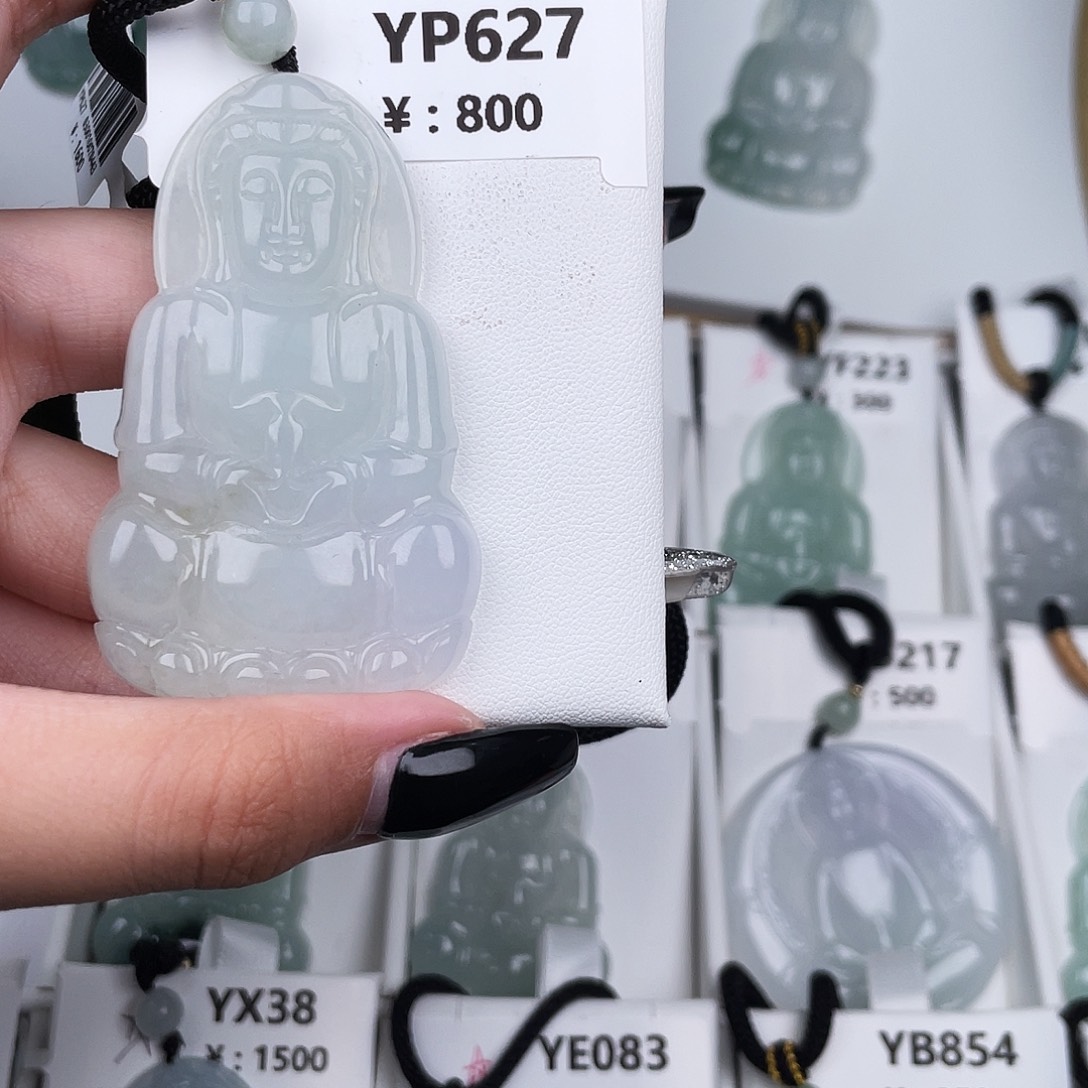 翡翠未镶嵌颈饰YP627