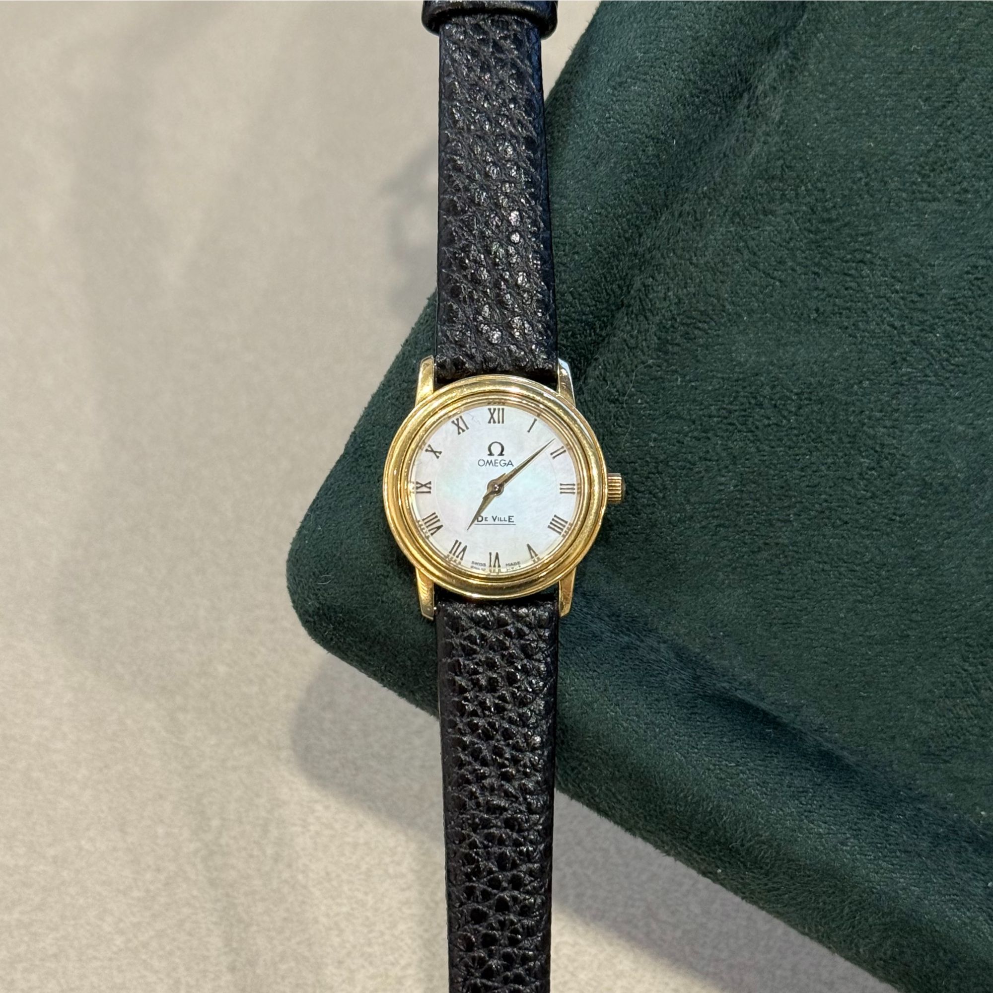 95新 Omega/欧米茄 碟飞/23mm/石英/女表/18K金表头