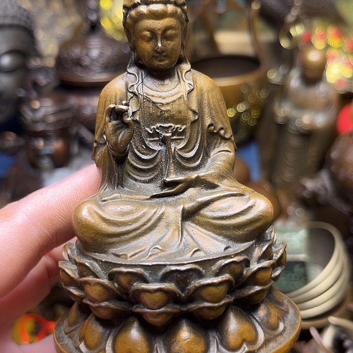 精美铜器批发档口