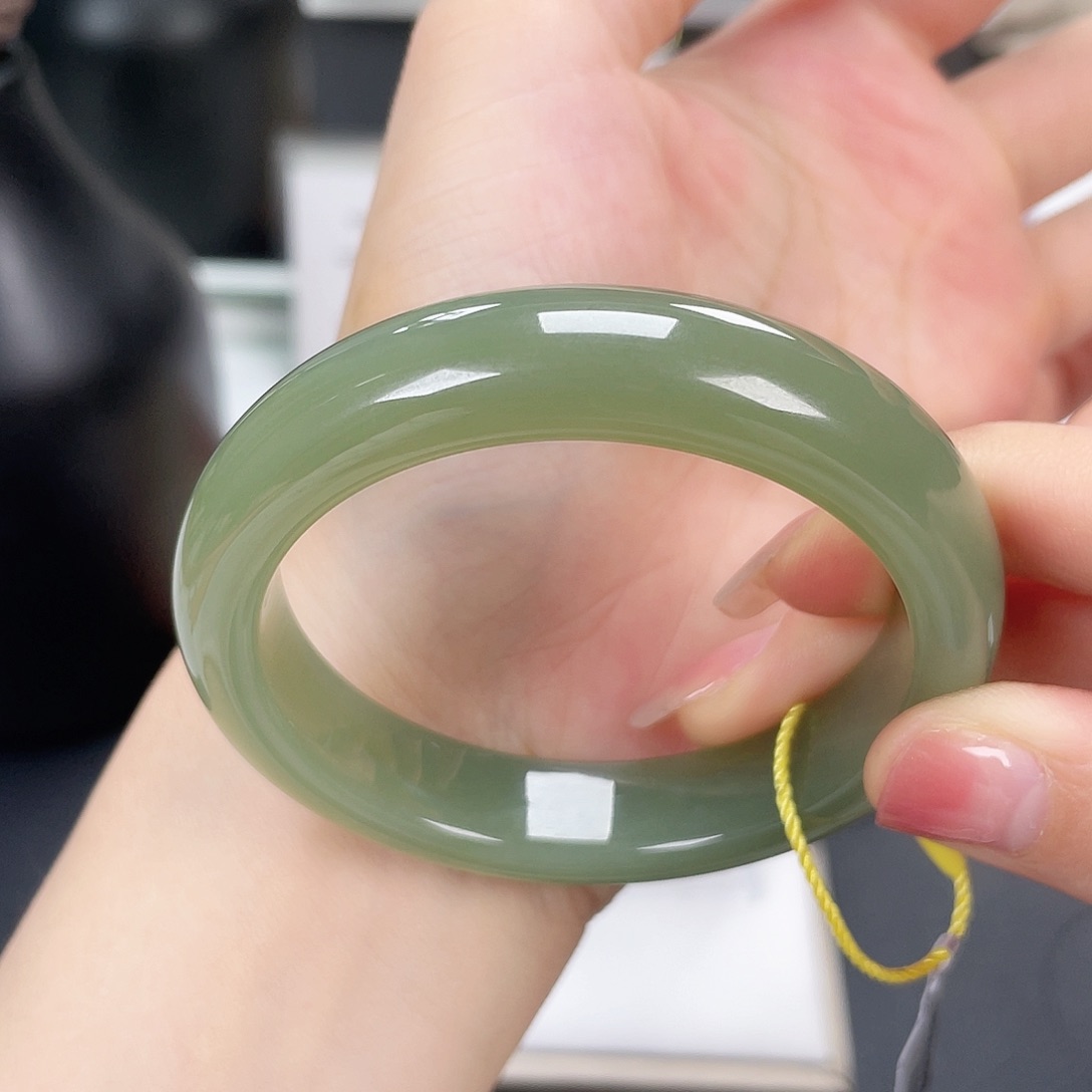 和田玉手镯5455未镶嵌