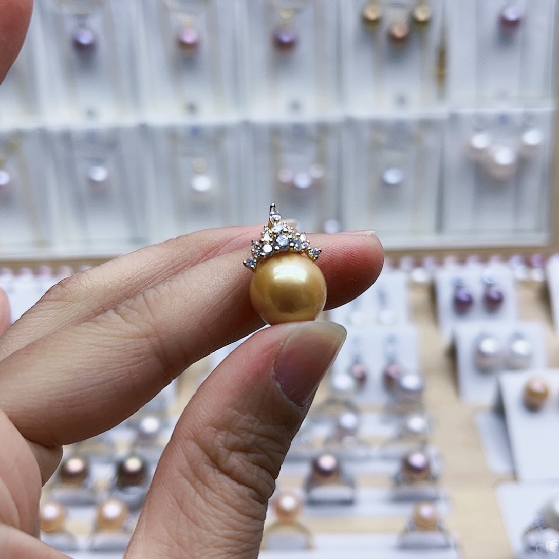 淡水珍珠颈饰合金