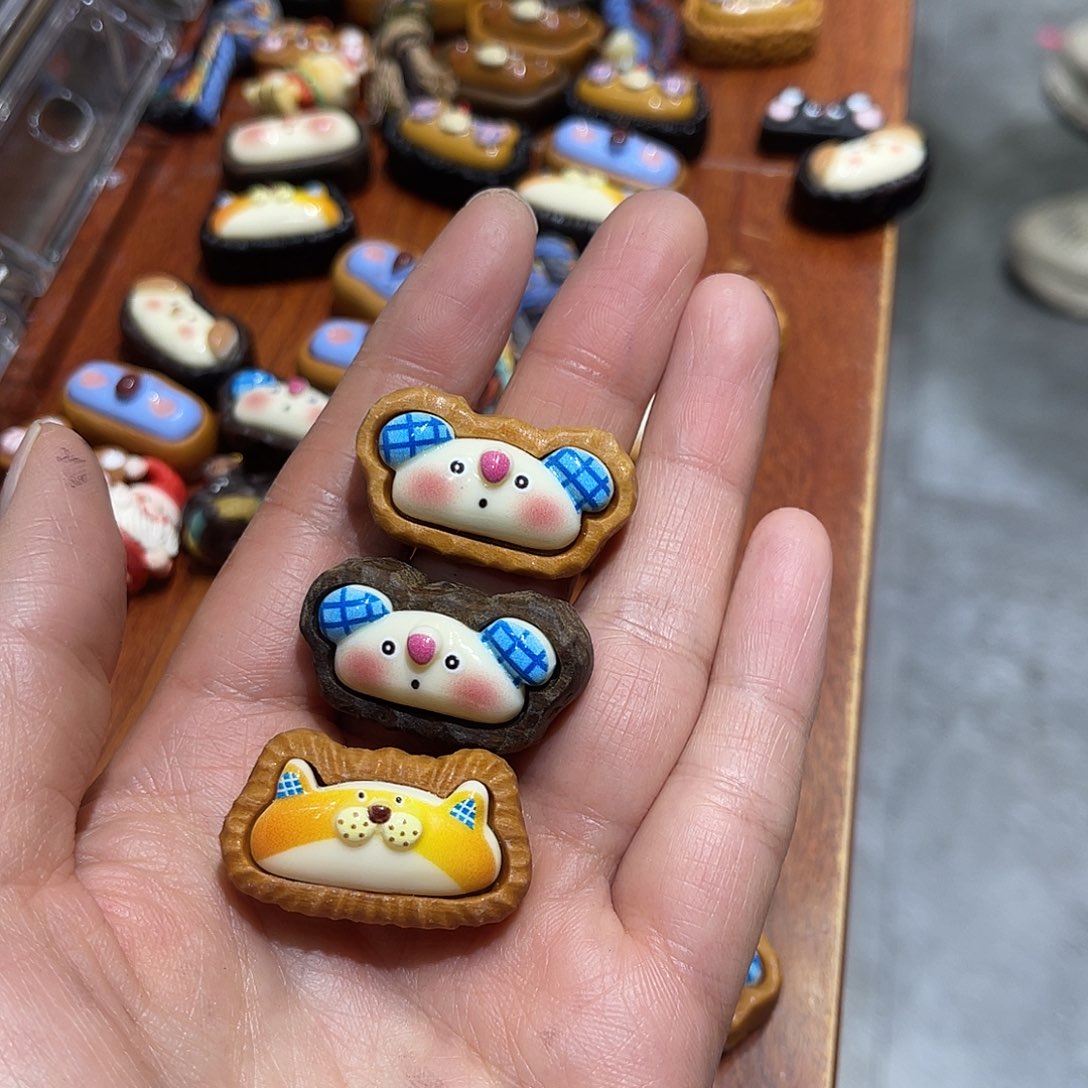 玛***丽合成碳硅石非金属原创设计制作