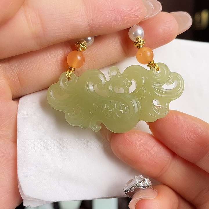 和田玉未镶嵌颈饰定制发货