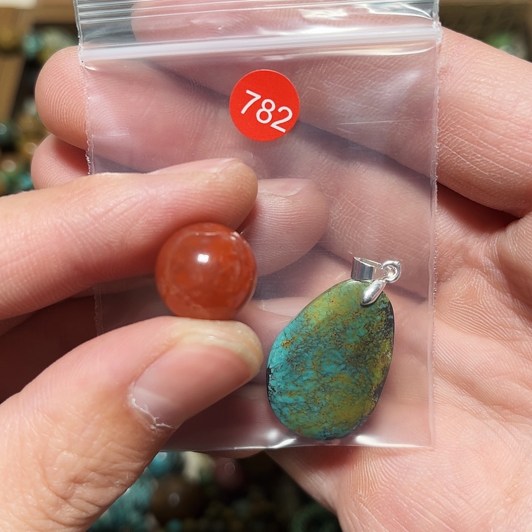 奇***妙南红玛瑙未镶嵌珠宝奇石