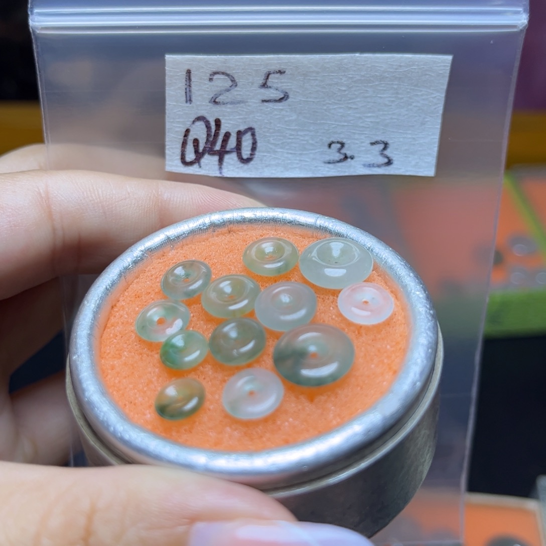 定制翡翠未镶嵌不