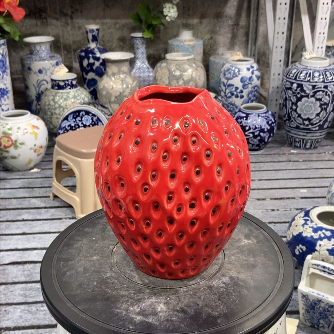 摆件花瓶手绘釉下彩