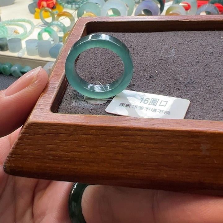 定制翡翠未镶嵌翡翠