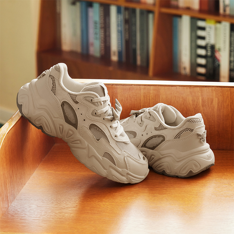 361°女鞋运动鞋2025年夏季网面透气低帮厚底增高复古文化休闲鞋