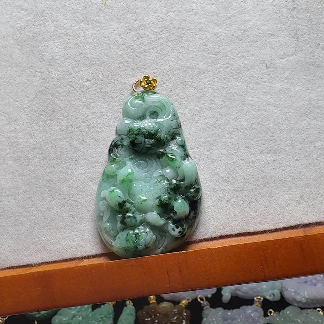 吊坠(赠链)未镶嵌翡翠