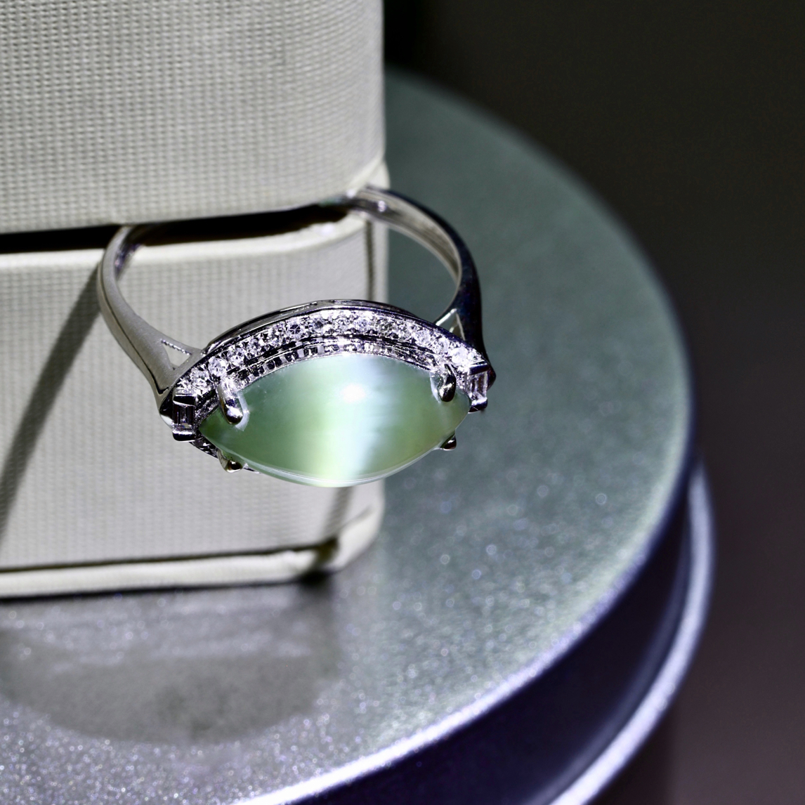 18k白和田玉碧玉猫眼戒指14号