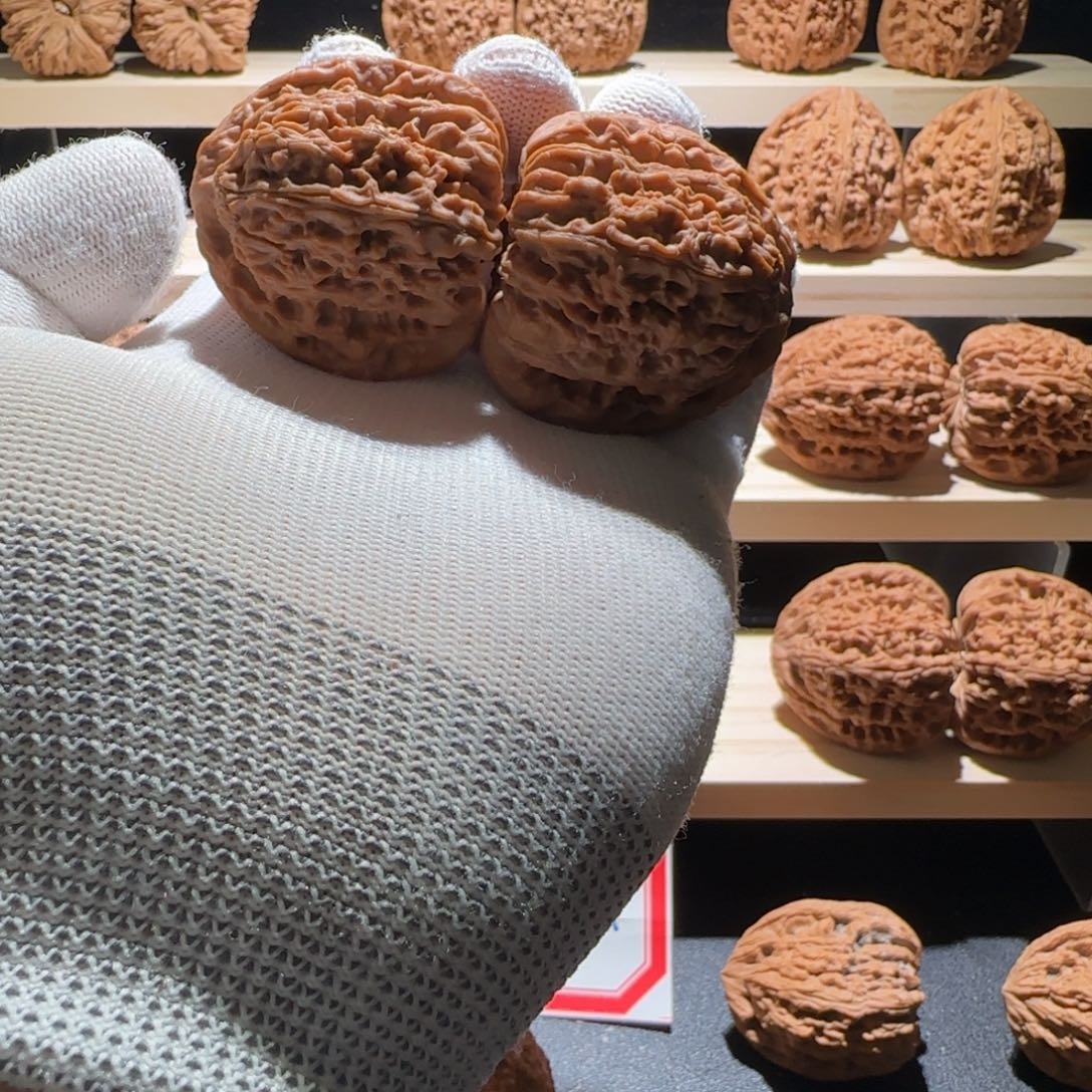 赤***心吊坠文玩核桃43炮弹