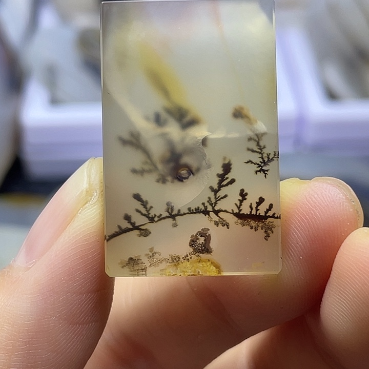 未镶嵌颈饰玛瑙/玉髓